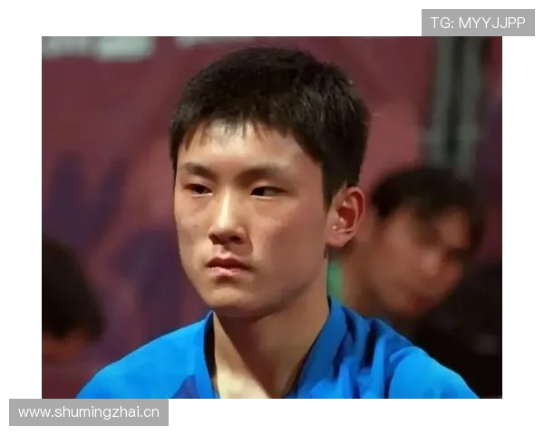 张本智和随手一瓶水都透着土豪感，刷到图我瞬间怀疑人生